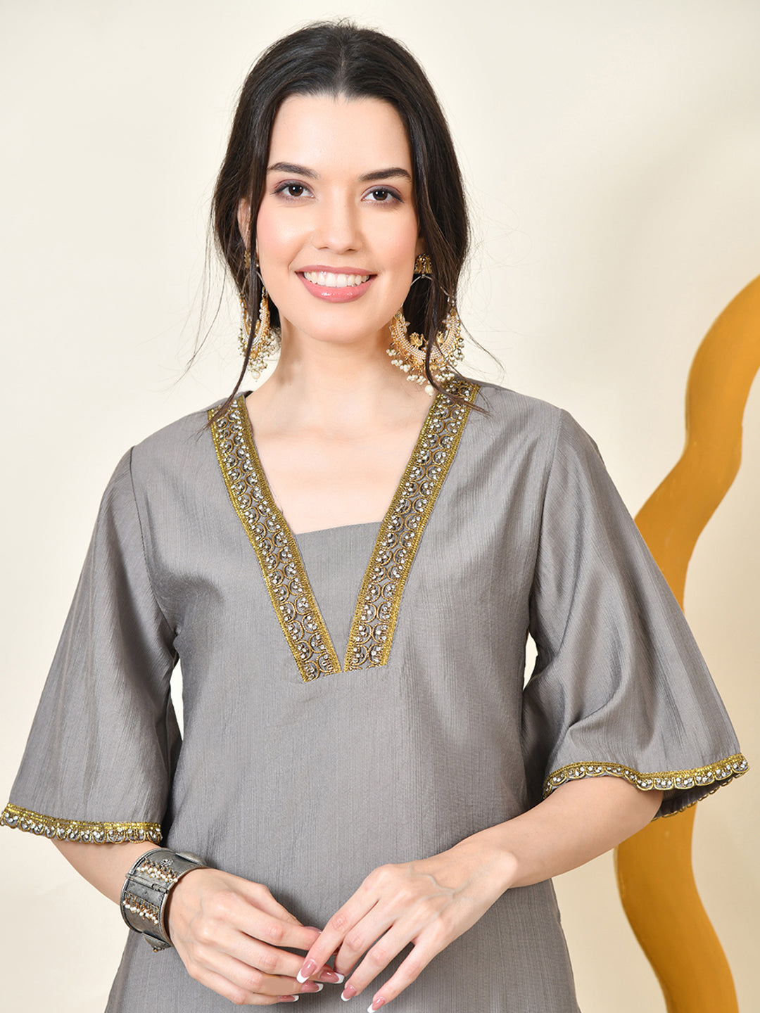 Myshka Women's Grey Solid V-Neck Bell Sleeves Kurta & Dhoti Pants