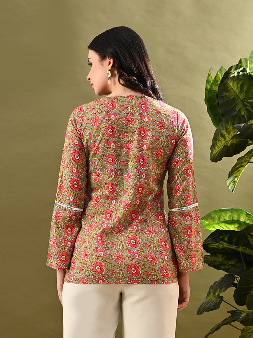 Myshka Women's Multi Printed Tunic With Lace
