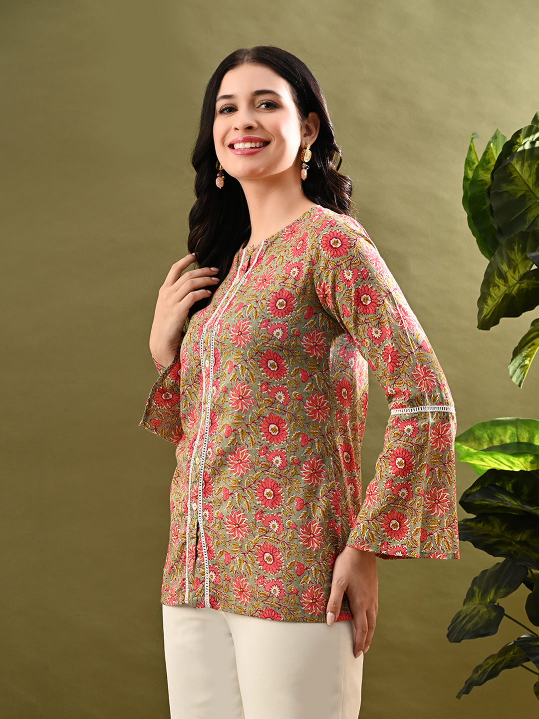 Myshka Women's Multi Printed Tunic With Lace