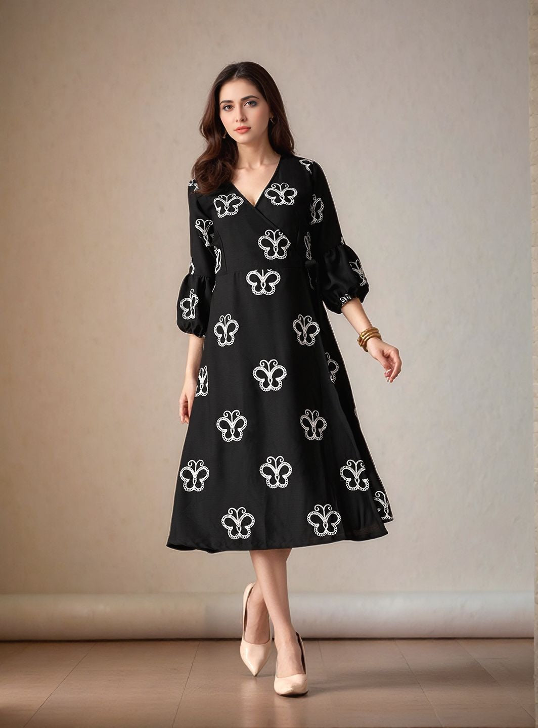 Myshka Women Black Embroidered Wrap Dress Trendy Sleeves