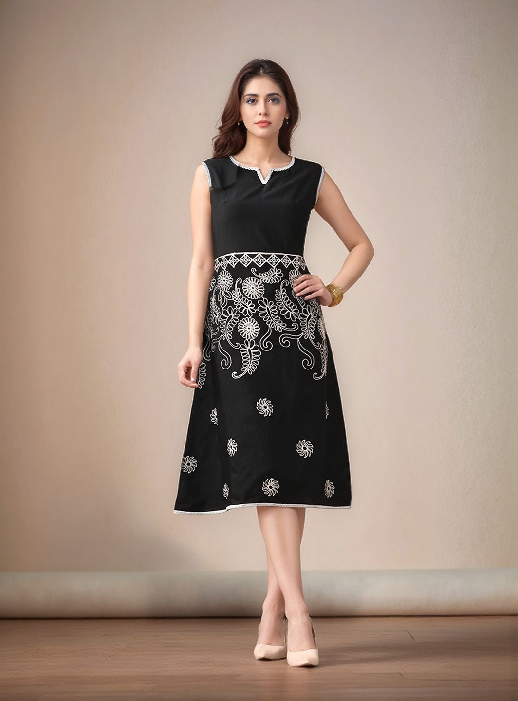 Myshka Women Black Embroidered Dress Sleeveless