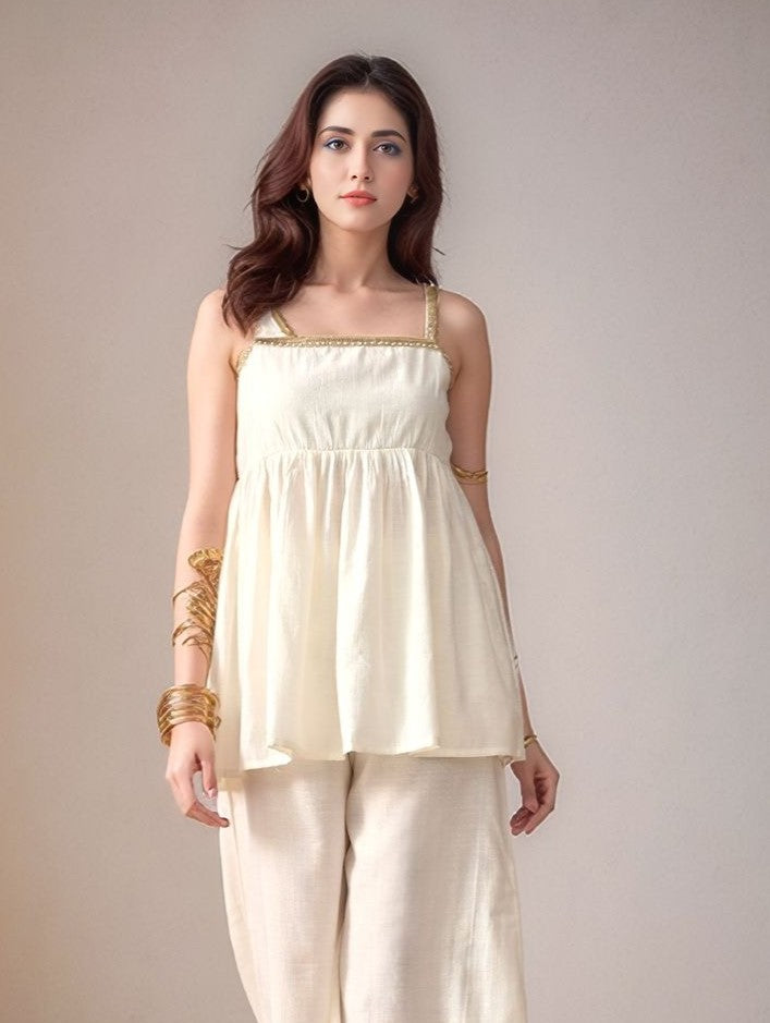 Myshka Women White Laced Peplum Longline Top Shoulder Strap