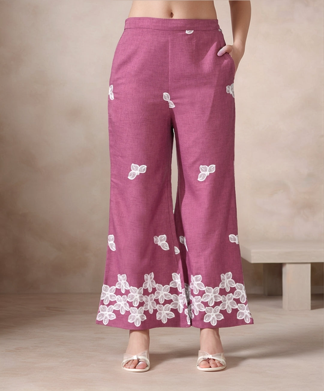 Myshka Women Floral Embroidered Pink Tunic with Trouser
