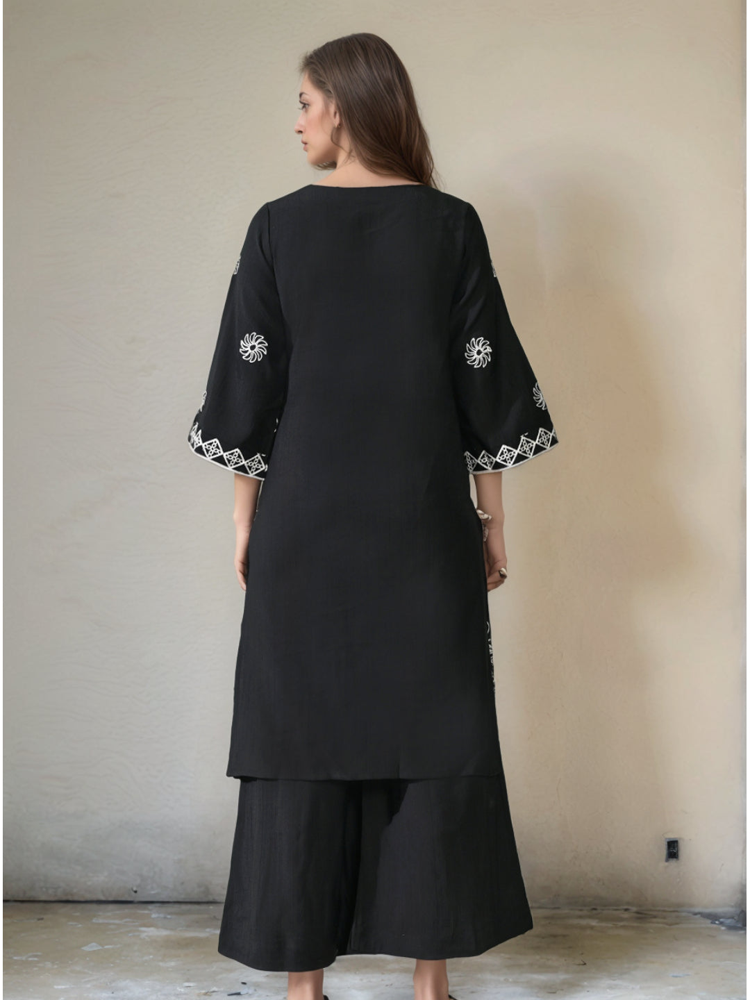 Myshka Women Embroidered Calf Length Black Kurta With Palazzo