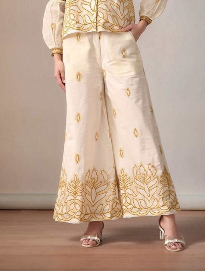 Myshka Women Mustard Yellow Ethnic Motif Embroidered Flared Trouser