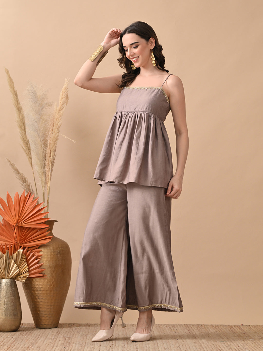 Myshka Women Grey Self Design Peplum Top Trouser Festive