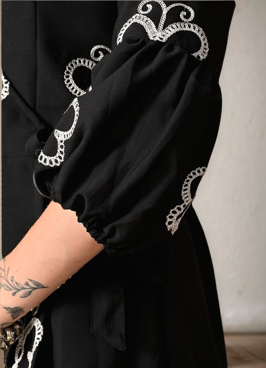 Myshka Women Black Embroidered Wrap Dress Trendy Sleeves
