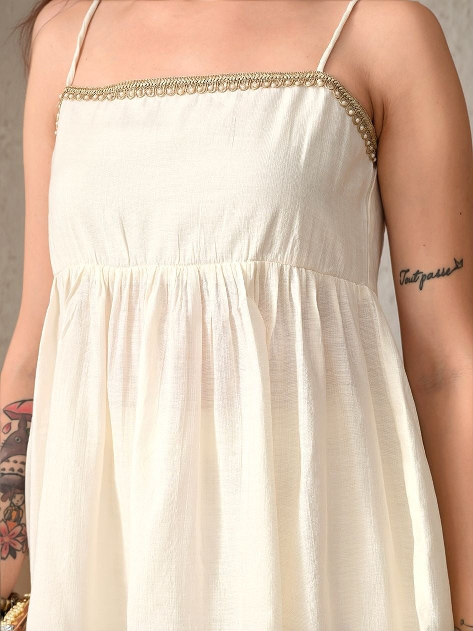 Myshka Women White Laced Peplum Longline Top Shoulder Strap