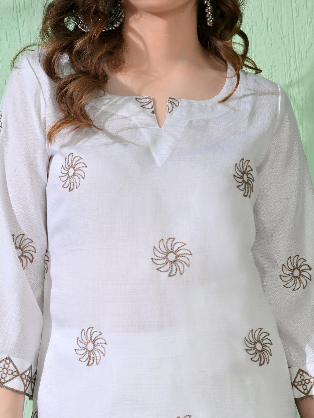 Myshka Women Embroidered Calf Length White Kurta With Palazzo