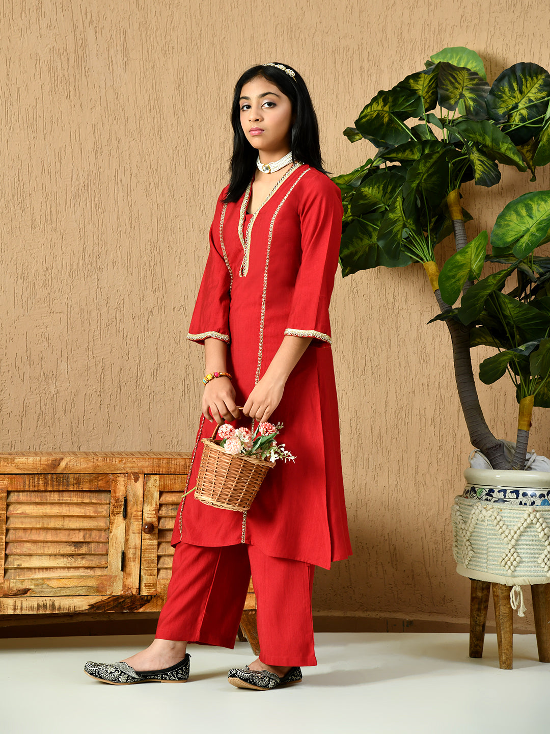 Myshka Kids Girls Calf length Embellished Kurta Set Red Color