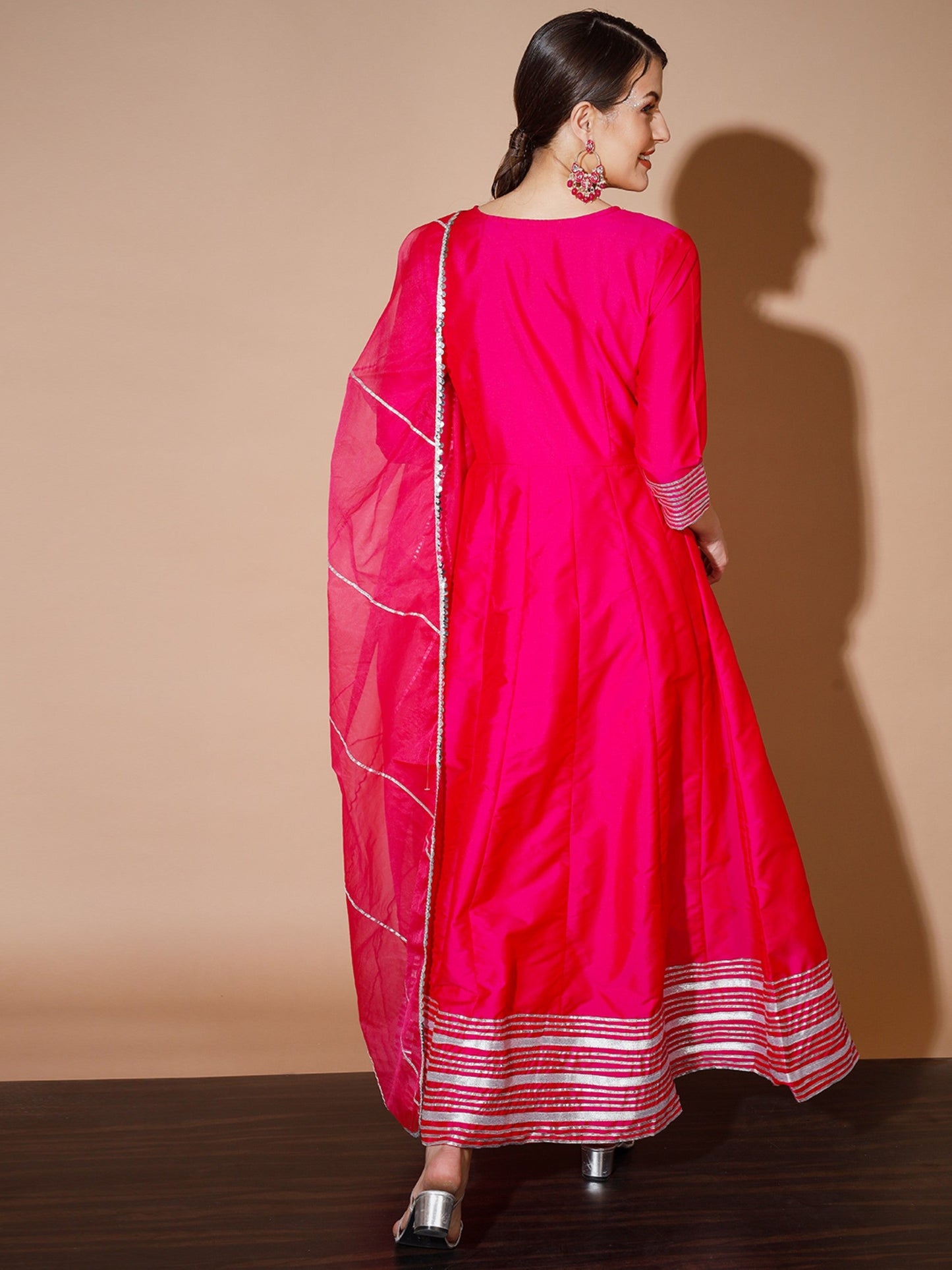 Women's Pink Solid Kurta & With Dupatta Myshka