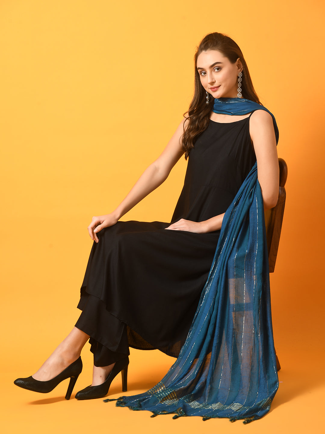 Women's Black Solid Anarkali Party Kurta Sets With Dupatta - Myshka