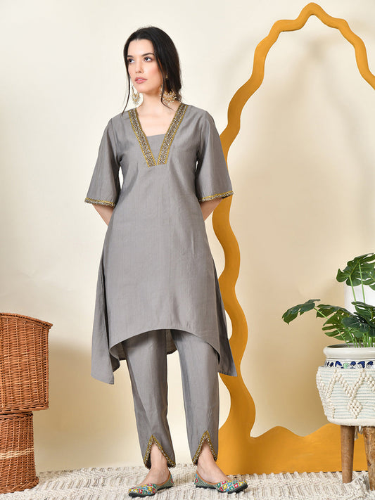 Myshka Women's Grey Solid V-Neck Bell Sleeves Kurta & Dhoti Pants