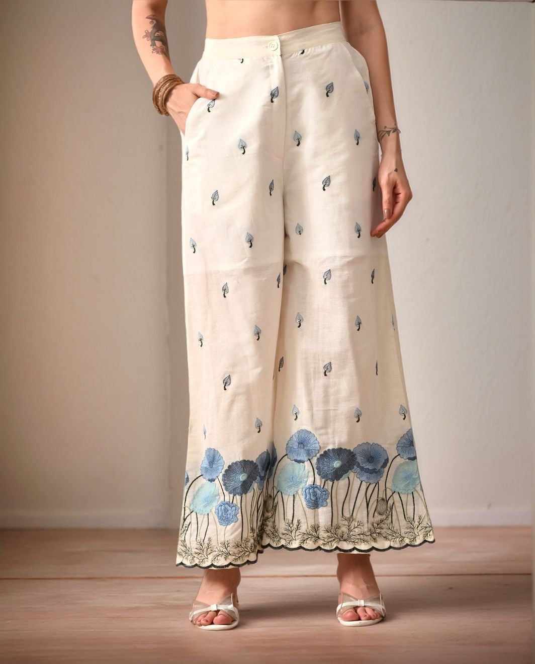 Myshka Women Blue Thread Floral Embroidered Flared Trouser