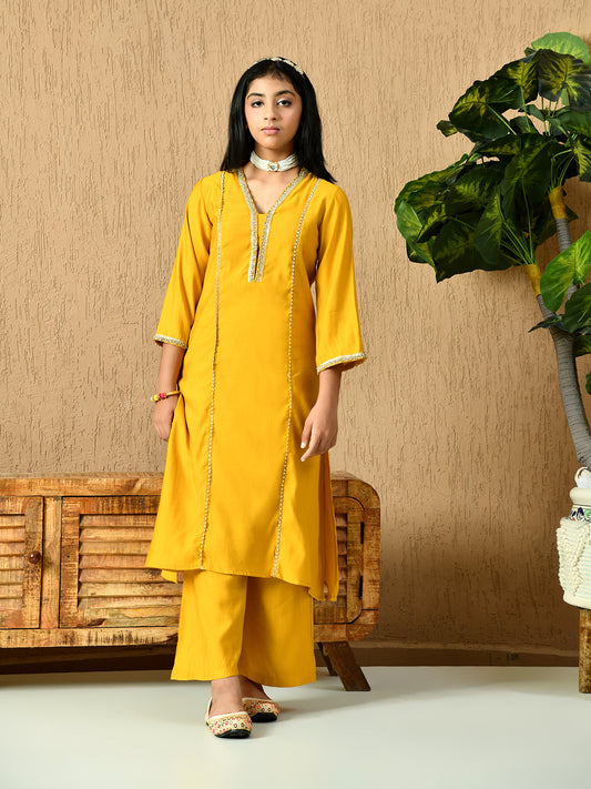 Myshka Kids Girls Calf length Embellished Kurta Set Mustard Color