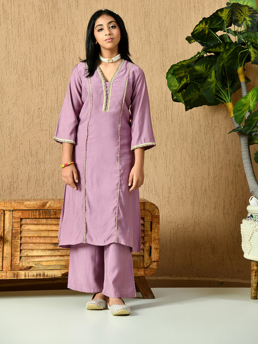 Myshka Kids Girls Calf length Embellished Kurta Set Lavender Color