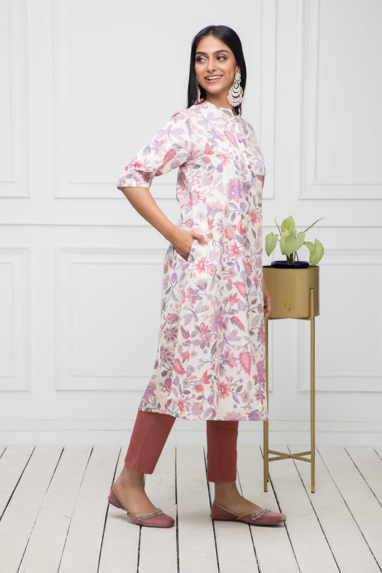 Women's Multi Floral Cotton A-Line Round Neck Kurtas Myshka