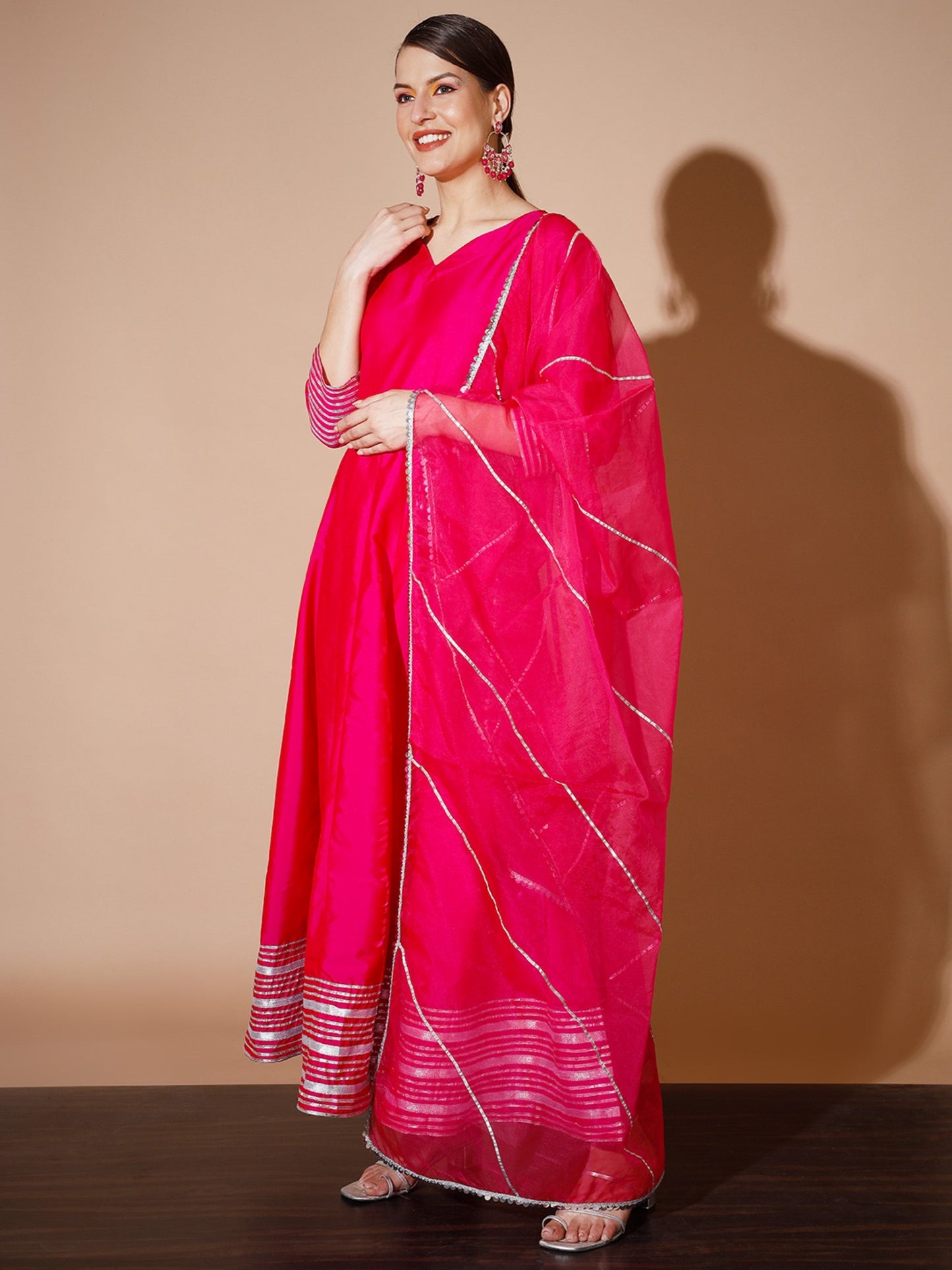 Women's Pink Solid Kurta & With Dupatta Myshka