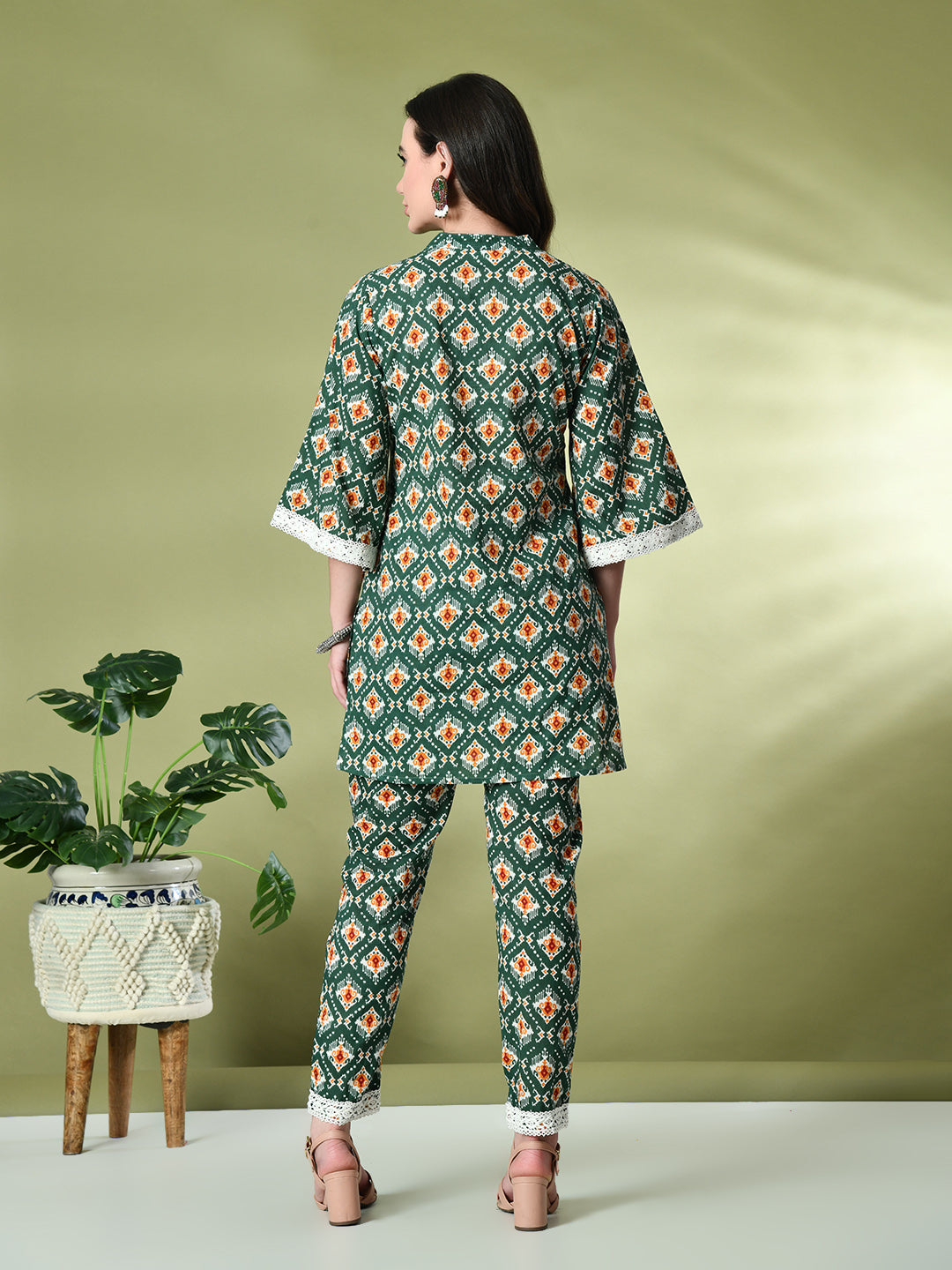 Color-Green